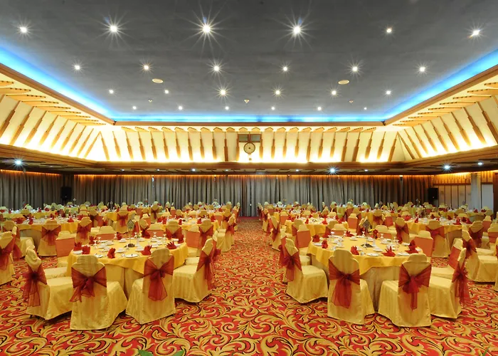 Hotel Savoy Homann