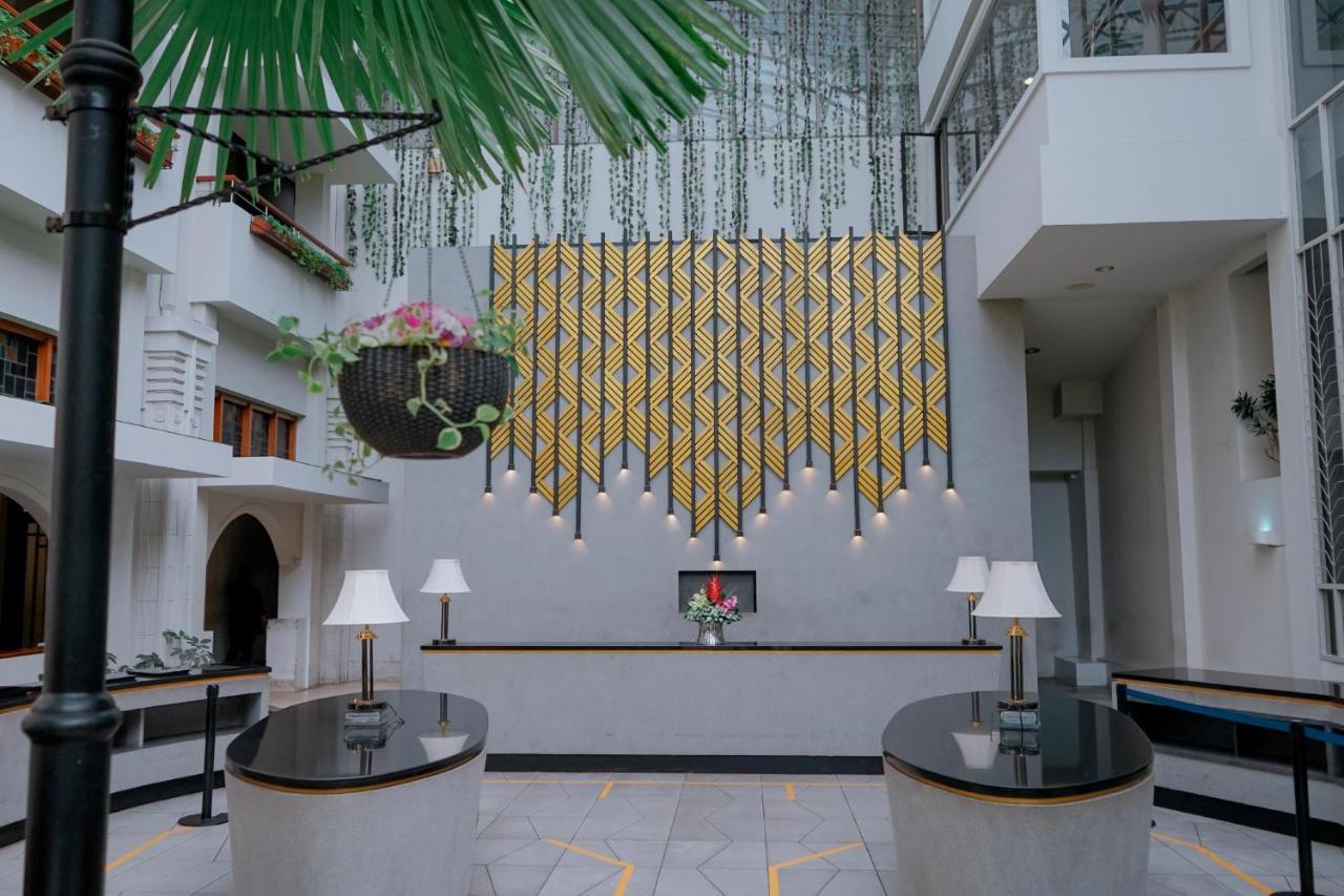 Savoy Homann