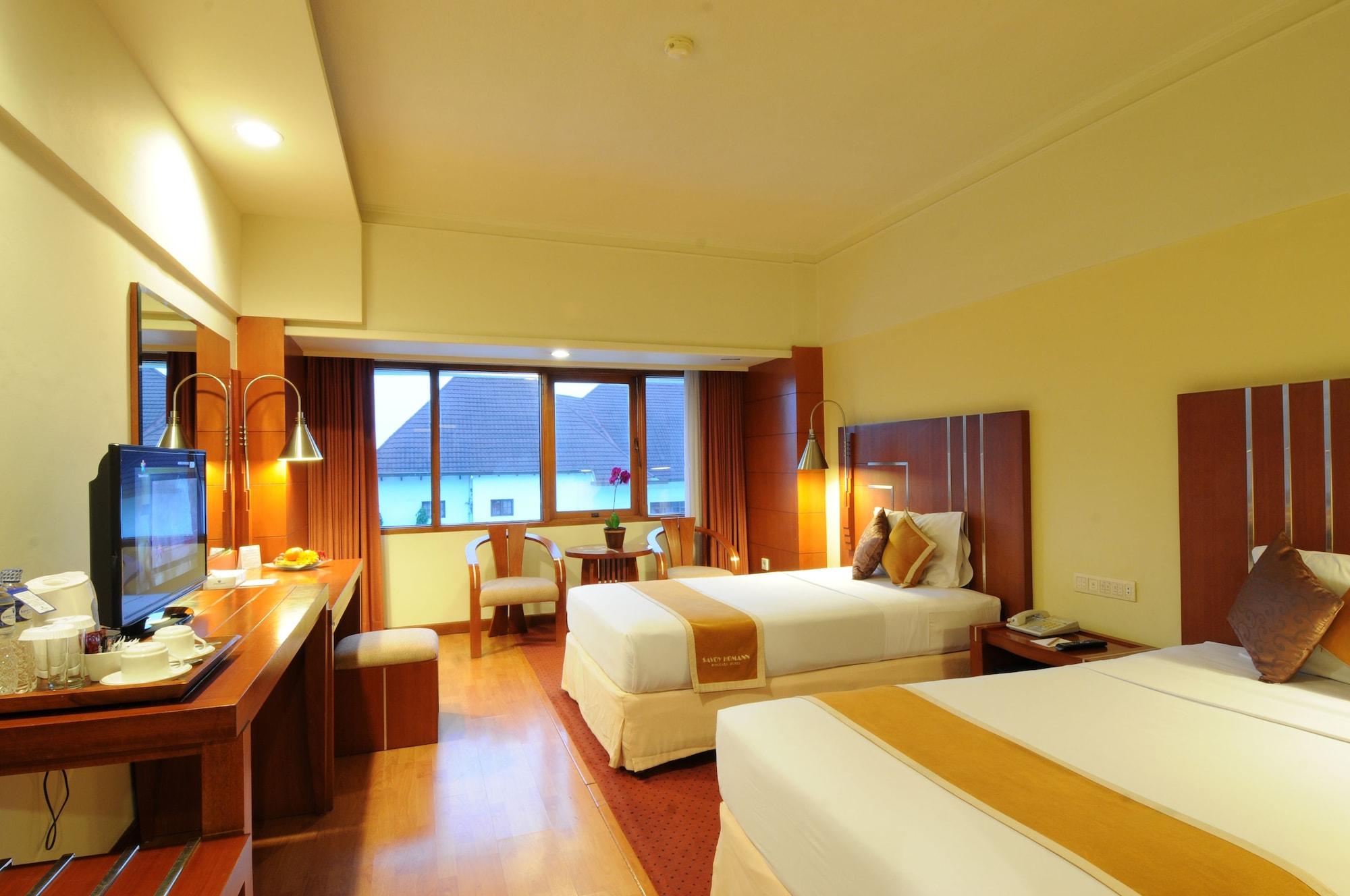 Hotel Savoy Homann