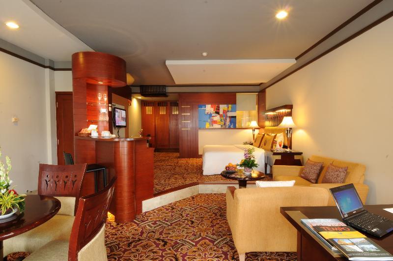 Savoy Homann Hotel 4*